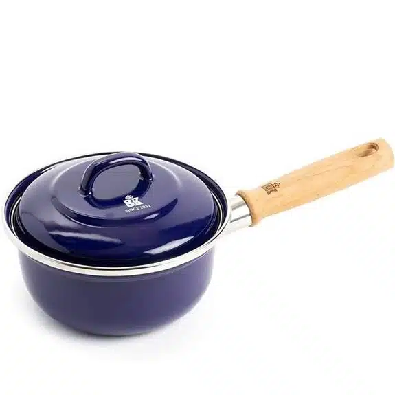 Die 15 besten emaillierten Kochtöpfe, die das tägliche Kochen zum Vergnügen machen 4 BK Indigo Dutch Heritage 16 cm emaillierter Topf (Kobalt)