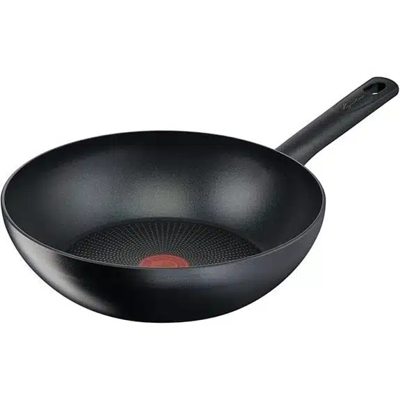 Die 10 besten Woks, mit denen Sie aus Pfannengerichten Gerichte in Restaurantqualität zaubern können 6 Lagostina Rigenera 28 cm grüner Antihaft-Wok aus recyceltem Aluminium