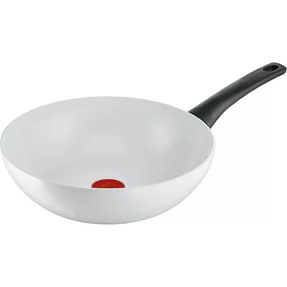 Die 10 besten Woks, mit denen Sie aus Pfannengerichten Gerichte in Restaurantqualität zaubern können 10 Tefal 28 cm Ceramic Control Wok-Pfanne (Induktion)