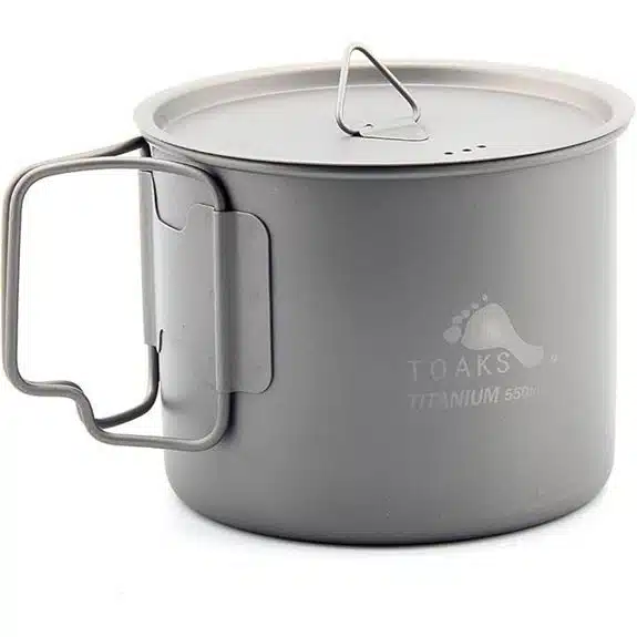 Die 15 besten Outdoor-Kochtöpfe, die Campingmahlzeiten in Gourmet-Festessen verwandeln 12 Toaks TOA-POT-550-L 550 Ultraleichter Titan-Kochtopf