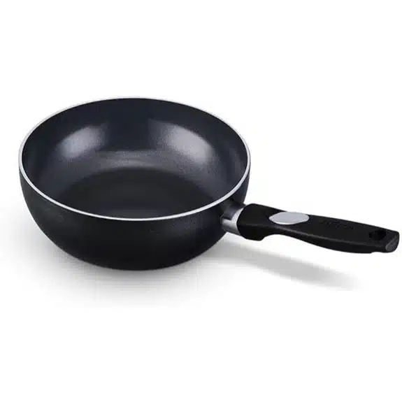 Die 10 besten Woks, mit denen Sie aus Pfannengerichten Gerichte in Restaurantqualität zaubern können 11 BEKA 102103 Mini-Wok Pro Induktion Keramik 20 cm