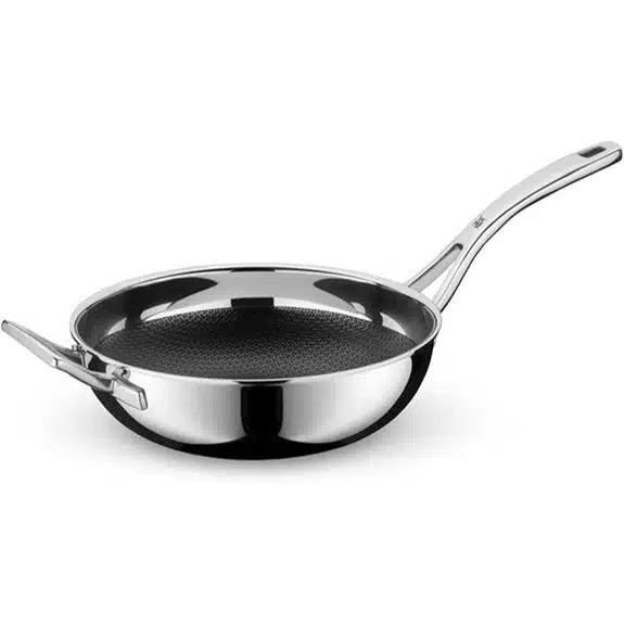 Die 10 besten Woks, mit denen Sie aus Pfannengerichten Gerichte in Restaurantqualität zaubern können 9 WMF Professional 28 cm Antihaft-Wok mit Wabenstruktur für Induktionsherde