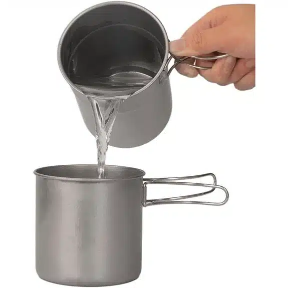 Die 15 besten Survival-Kochtöpfe, die jedes Outdoor-Essen zu einem Festmahl machen 8 Camping-Kochtopf aus Edelstahl mit faltbarem Griff