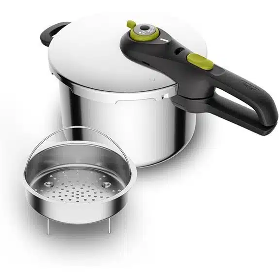 Die 15 besten Dampfdrucktöpfe, die das Kochen beschleunigen, ohne den Geschmack zu beeinträchtigen 8 Tefal Schnellkochtopf Secure 5 Neo 6 l