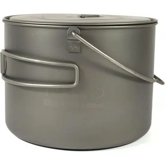 Die 7 besten Titan-Kochtöpfe, mit denen das Kochen zum Kinderspiel wird 2 TOAKS Titanium 1600 ml Topf mit Bügelgriff von TOAKS