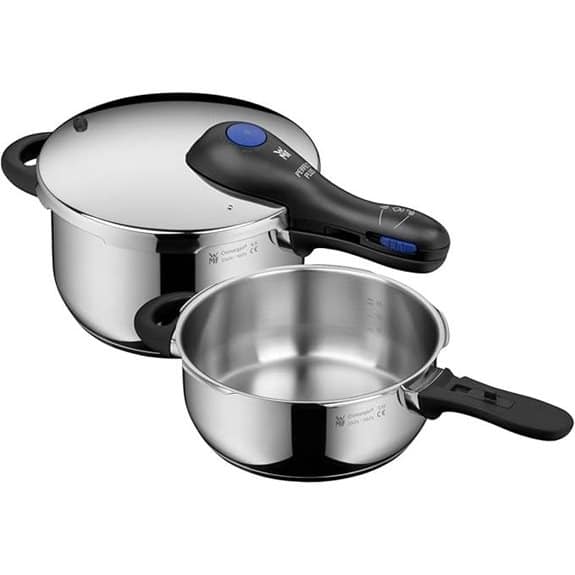 Die 15 besten Schnellkochtopf-Sets, die jedes Abendessen beschleunigen 6 WMF Perfect Plus Schnellkochtopf-Set (4,5 l & 3 l)